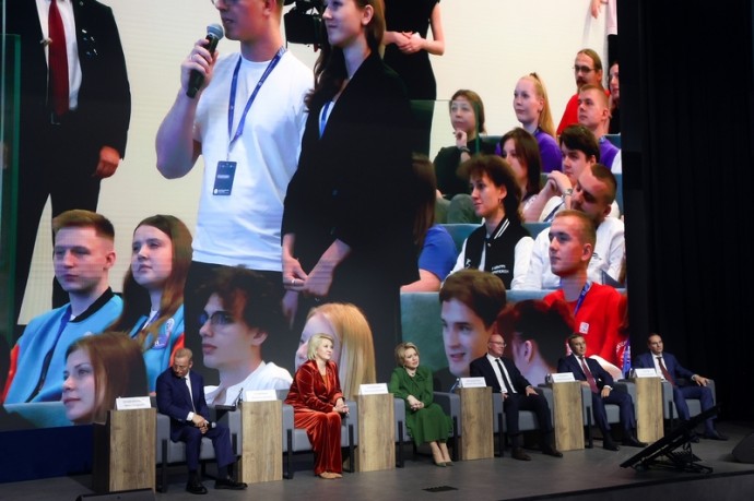 На «Госуслугах» появится раздел с мерами поддержки студенческих семей