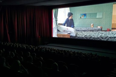 Глава Архангельска советует к просмотру фильм «Мятный пряник», снятый в Поморье