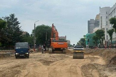Олег Имамеев проверил ход ремонта городских магистралях