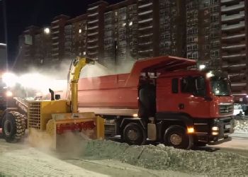Почти 800 тонн снега вывезли из Благовещенска Почти 800 тонн снега вывезли из Благовещенска