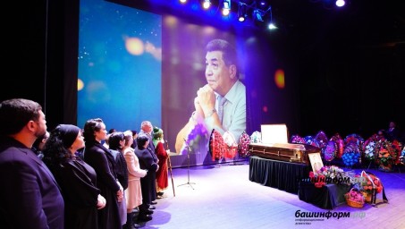 Башкирский композитор Рим Хасанов поделился воспоминаниями об Олеге Ханове