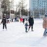 Катки на площадках «Московских сезонов» будут работать до конца зимы