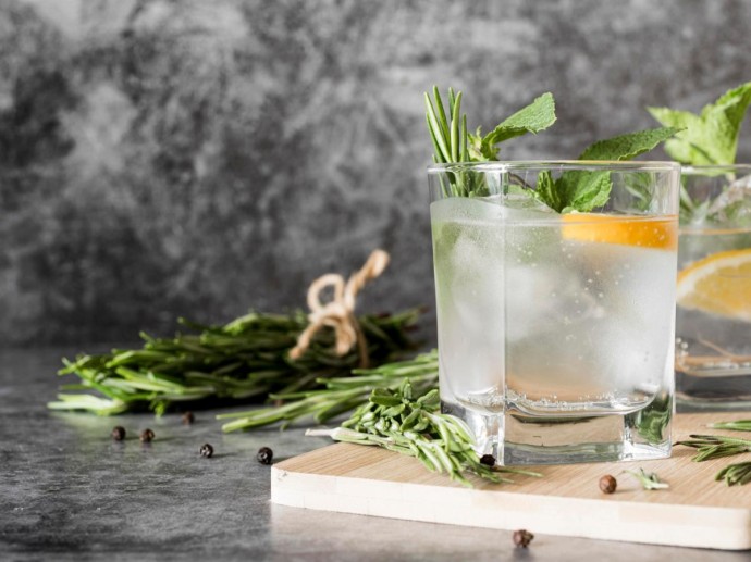 Джин с тоником признан наименее вредным алкогольным напитком — диетологи Джин с тоником признан наименее вредным алкогольным напитком — диетологи