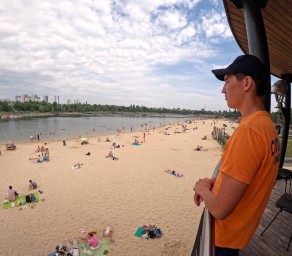 В Уфе едва не утонул заплывший за буйки подросток