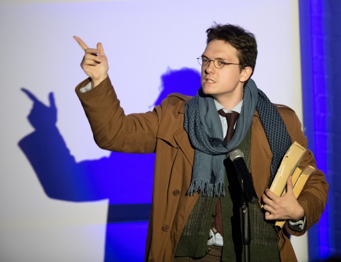 «Бродский: 12 новелл от первого лица» в Театре «МОСТ»