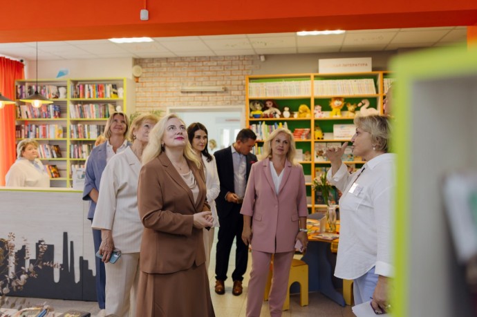 В ЦФО открылась первая модельная библиотека, модернизированная в рамках нацпроекта «Семья»