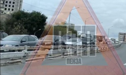 Пензенцы сообщают о гигантской пробке в центре города