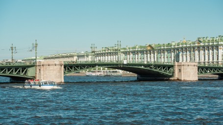 16 сентября на Дворцовом мосту начинается ремонт