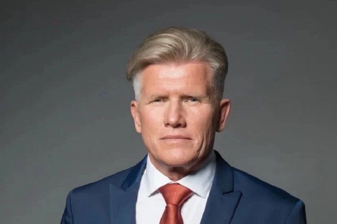 Васильев призвал очистить русский язык от англицизмов