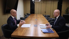 Дмитрий Чернышенко провёл рабочую встречу с главой Удмуртии Александром Бречаловым Дмитрий Чернышенко провёл рабочую встречу с главой Удмуртии Александром Бречаловым