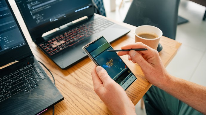 Вместо подарков на Новый год мошенники приготовили новую схему обмана: афера с «подработкой» и подарочными сертификатами