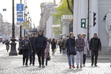 Большинство россиян не чувствовали себя взрослыми в 18 лет