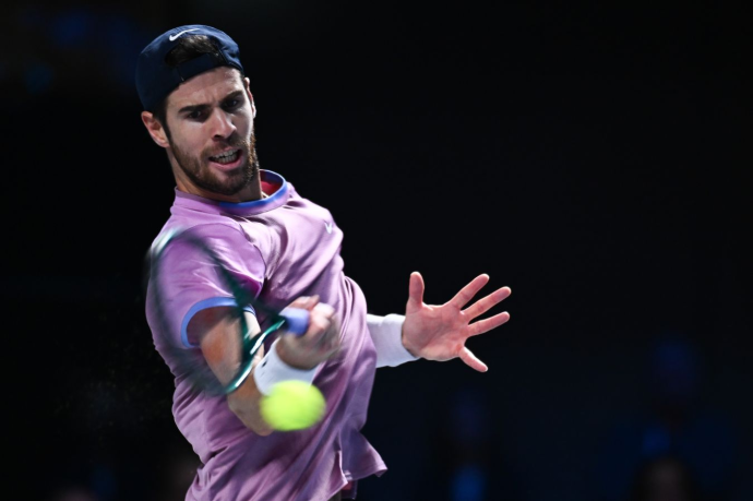 Хачанов проиграл де Минору в третьем круге "Мастерса" в Париже Хачанов проиграл де Минору в третьем круге "Мастерса" в Париже