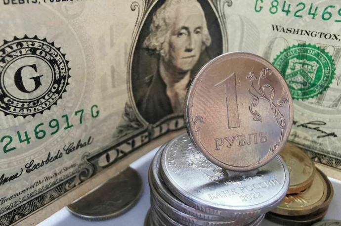 РБК: Банк Revolut начал замораживать счета россиян с гуманитарными визами РБК: Банк Revolut начал замораживать счета россиян с гуманитарными визами