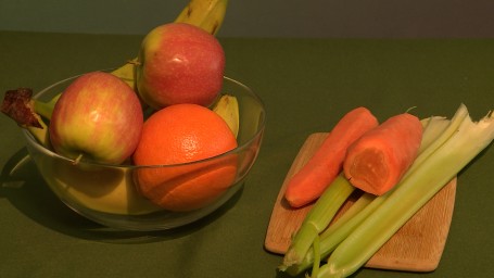 Прожить век без таблеток: эндокринолог раскрыла три секрета долголетия