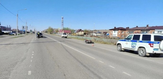 Пенсионер на «Ниве» устроил ДТП, в котором пострадал байкер из Бийска