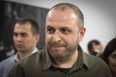 В Киеве прокомментировали отъезд Умерова в Стамбул