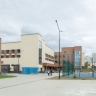 В 16-м микрорайоне Южно-Сахалинска заканчивают благоустройство территории новой школы