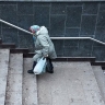 Российская пенсионерка отсудила 150 тысяч рублей за падение с лестницы
