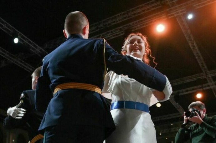 Кремлевский кадетский бал отмечает юбилей Кремлевский кадетский бал отмечает юбилей