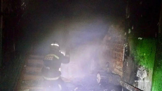 В Башкирии ночью произошел пожар в жилой двухэтажке