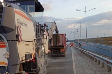 Перед Чусовским мостом закрыт для проезда участок дороги