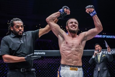 Еще один дагестанский боец подписал контракт с UFC