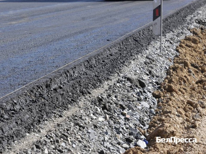 На участке дороги Томаровка – Строитель закончили капремонт, рассказал губернатор На участке дороги Томаровка – Строитель закончили капремонт, рассказал губернатор