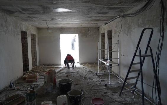 В Железногорске продолжается капитальный ремонт горно-металлургического колледжа