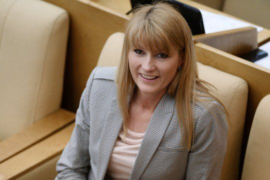 Журова высказалась о зарплате Большунова в 140 тысяч рублей