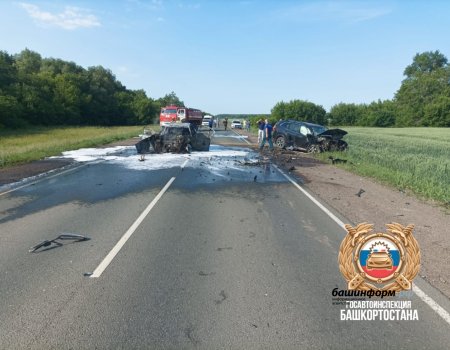 В Башкирии во встречном ДТП пострадали два водителя и подросток