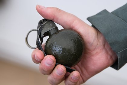 Украинец решил сделать предложение любимой кольцом от боевой гранаты и попал в тюрьму
