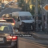 Пассажирский автобус протаранил столб во Владивостоке