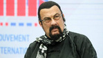 Стивен Сигал хотел бы заниматься на пенсии исключительно музыкой