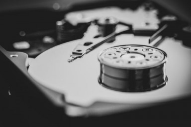 Seagate обещает утроить ёмкость жёстких дисков до 100 Тбайт к 2030 году