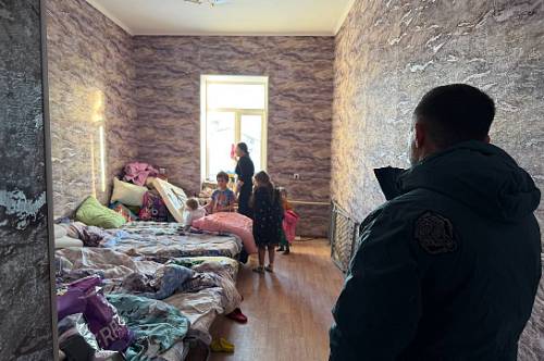 Олег Имамеев встретился с семьей, пострадавшей от пожара