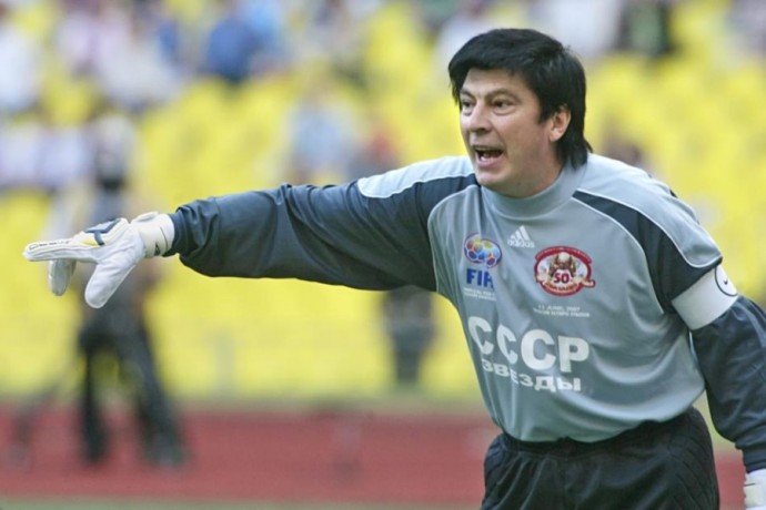 Дасаев: "Никто не нравится из российских вратарей. Садятся то на колени, то на задницу"