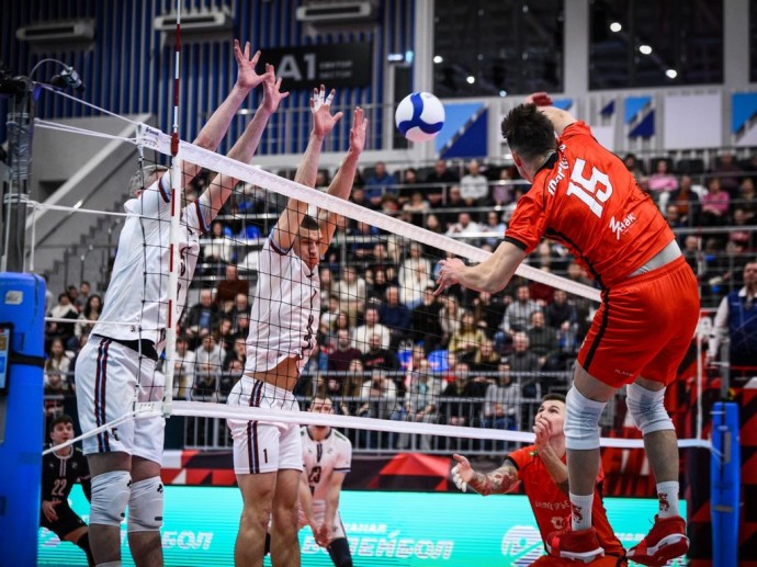 Волейболисты «Белогорья» начали год с уверенной победы Волейболисты «Белогорья» начали год с уверенной победы