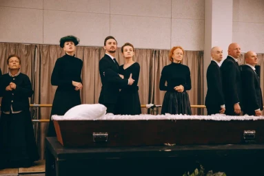 В Театре Наций прошла премьера спектакля Валерия Фокина «Обыкновенная смерть»