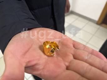 В Уфе спасатели пришли на помощь маленькой девочке