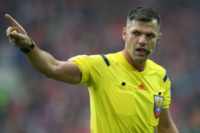 Арбитр Федотов объяснил, почему судья не поставил пенальти в ворота "Спартака" в матче с "Балтикой" Арбитр Федотов объяснил, почему судья не поставил пенальти в ворота "Спартака" в матче с "Балтикой"