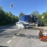 Два человека пострадали при столкновении тягача с легковушкой в Уфе