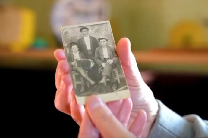 Благодаря найденному медальону поисковые отряды сумели установить родственные связи красноармейца, павшего в Карелии