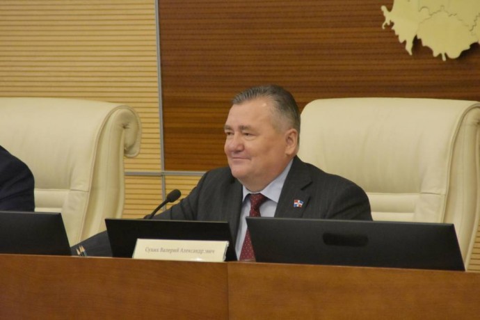 Валерий Сухих: ценностные ориентиры молодежи – важнейшее направление госполитики