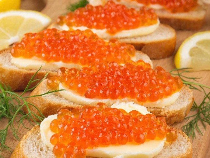И всё‑таки она настоящая. Белгородцам рассказали, как отличить красную икру от подделки