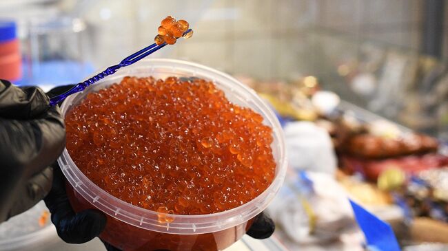 В российских магазинах не продали более 47 тысяч банок икры В российских магазинах не продали более 47 тысяч банок икры