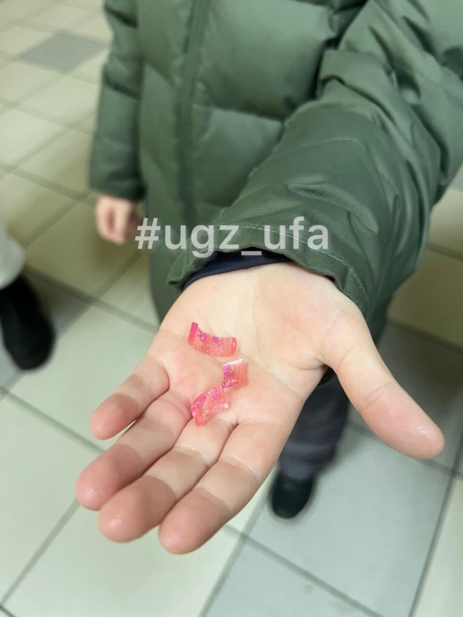 В Уфе девочка оказалась в пластиковой ловушке В Уфе девочка оказалась в пластиковой ловушке