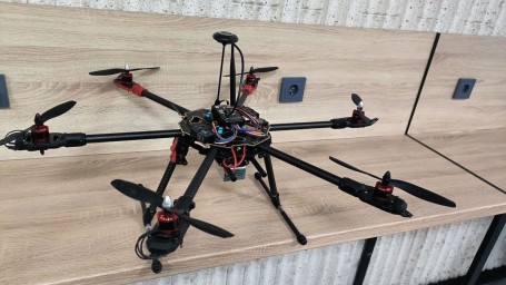 Студент из Башкирии создал дрон для борьбы с борщевиком