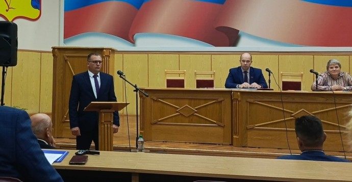 Избран глава Вятских Полян