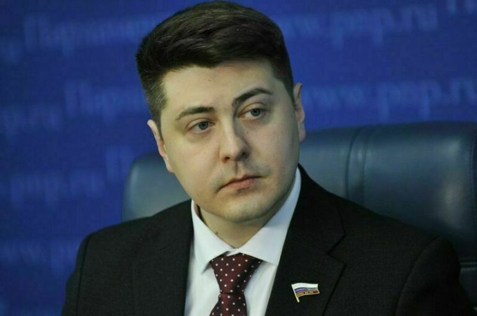 Депутат призвал не поддаваться панике из-за сообщений СМИ о локализации такси Депутат призвал не поддаваться панике из-за сообщений СМИ о локализации такси